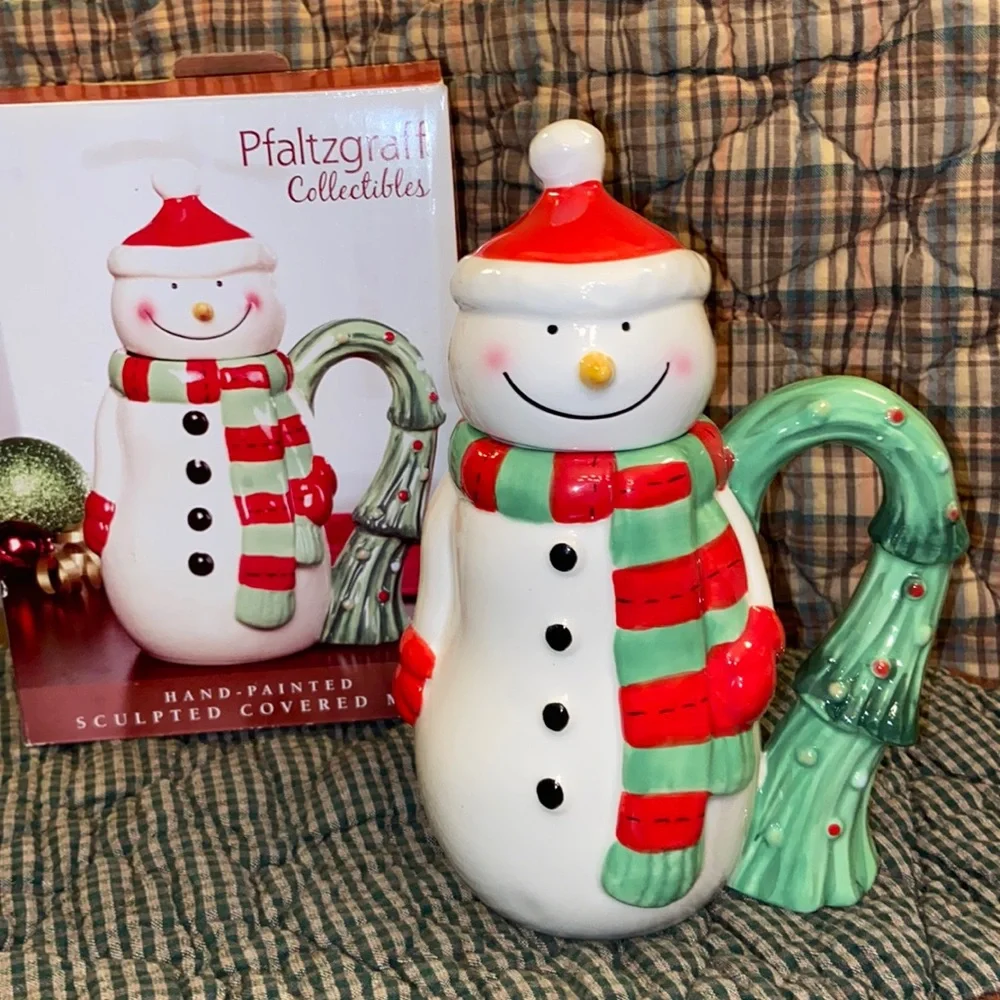 NEW! PFALTZGRAFF Collectibles FROSTY SNOWMAN Hand-Painted Sculpted Covered Mug
